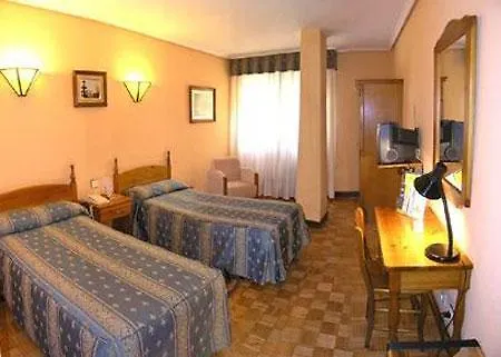 Hotel San Glorio Santander 2*,  Spain