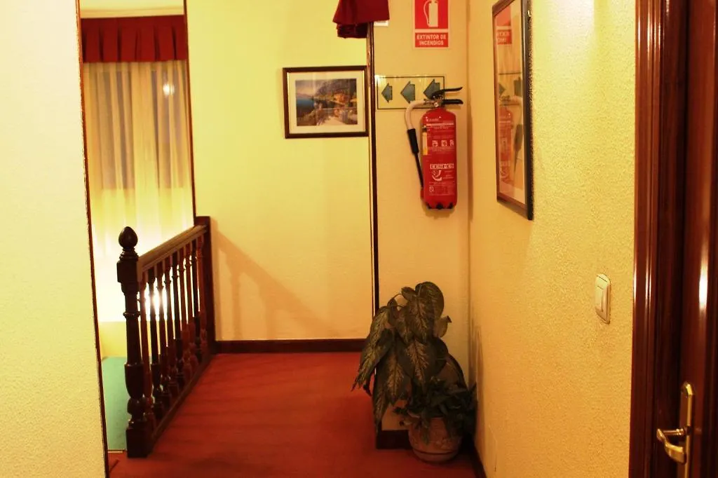 Hotel San Glorio Santander 2*,  Spain