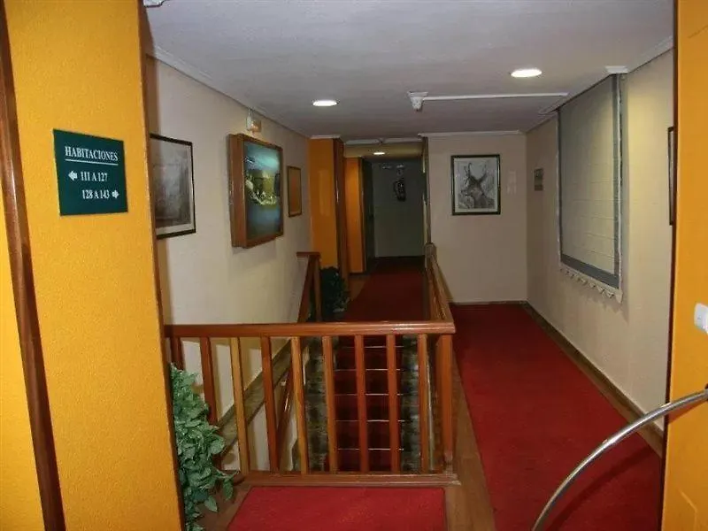 Hotel San Glorio Santander 2*,  Spain