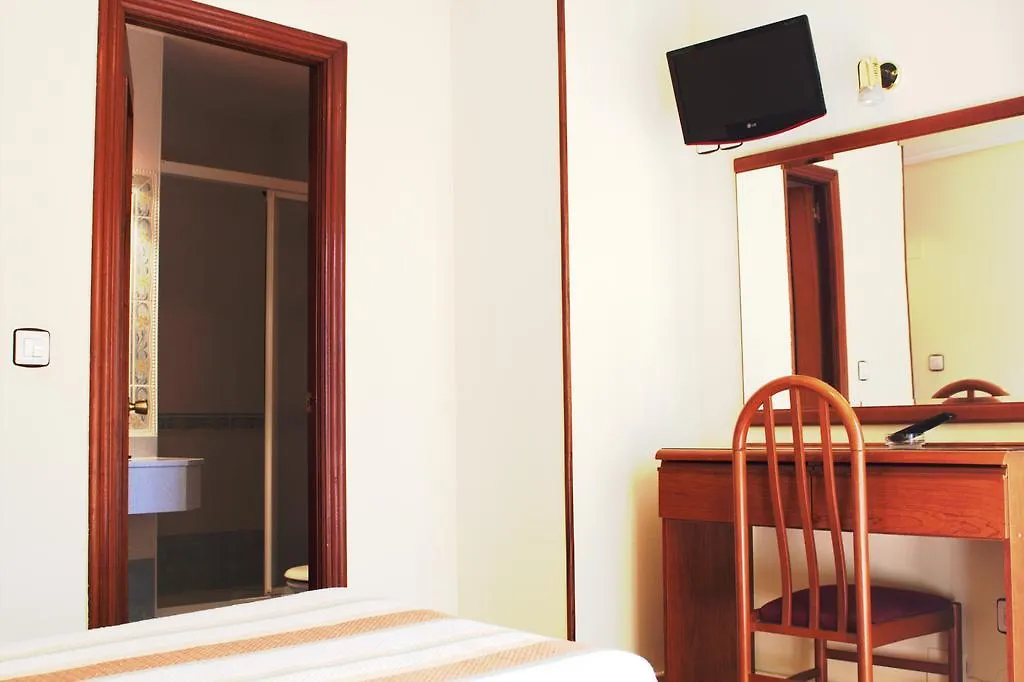 Hotel San Glorio Santander 2*,